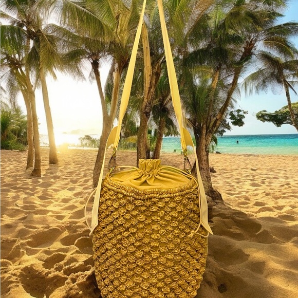 Kayu Odessa Bucket Bag - NWT - Picture 2 of 6